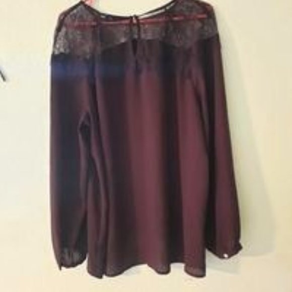 Purple Lace Detailed Top  *BOGO* - Picture 1 of 6